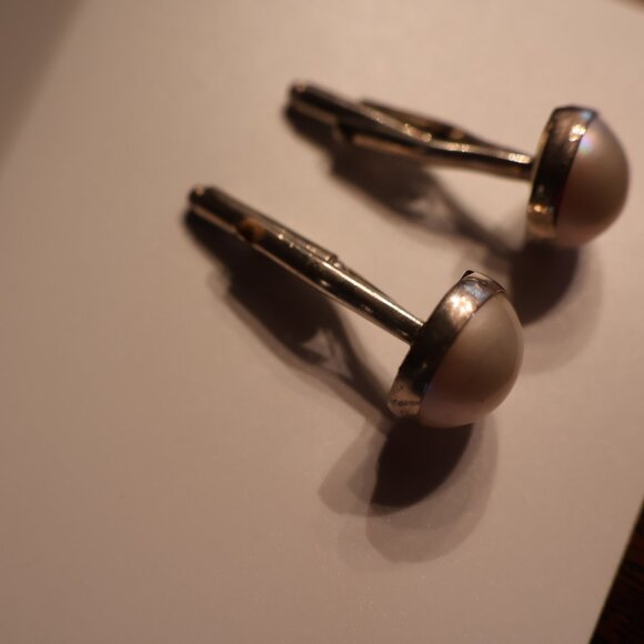 Sterling Silver and Mabe Pearl Cufflinks – Guy or Gal! - Picture 5 of 6